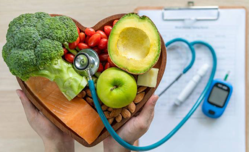 Colesterol y triglicéridos: cómo bajarlos de forma natural y sostenible